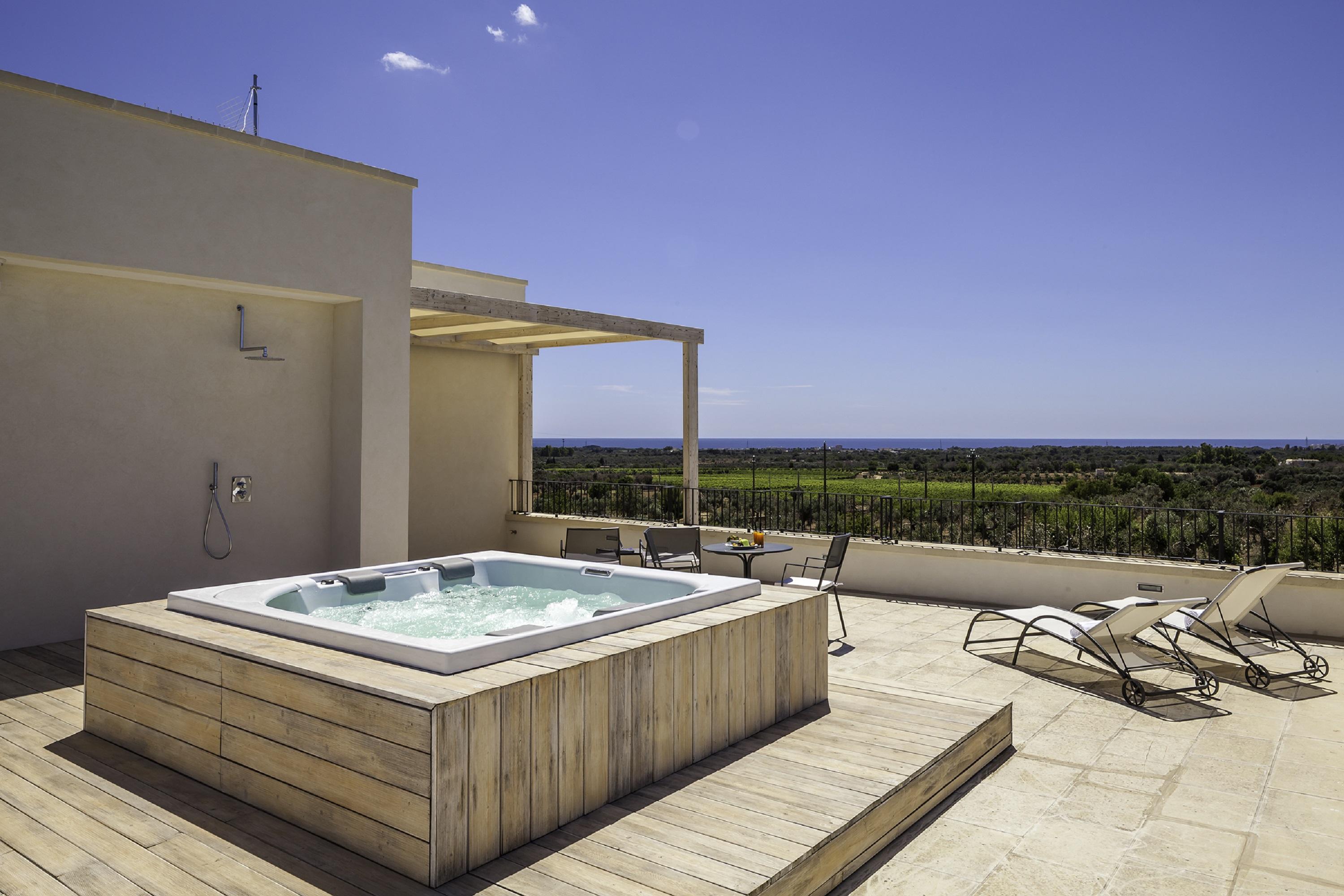 Tenuta Monticelli Bio Relais Алецио Екстериор снимка