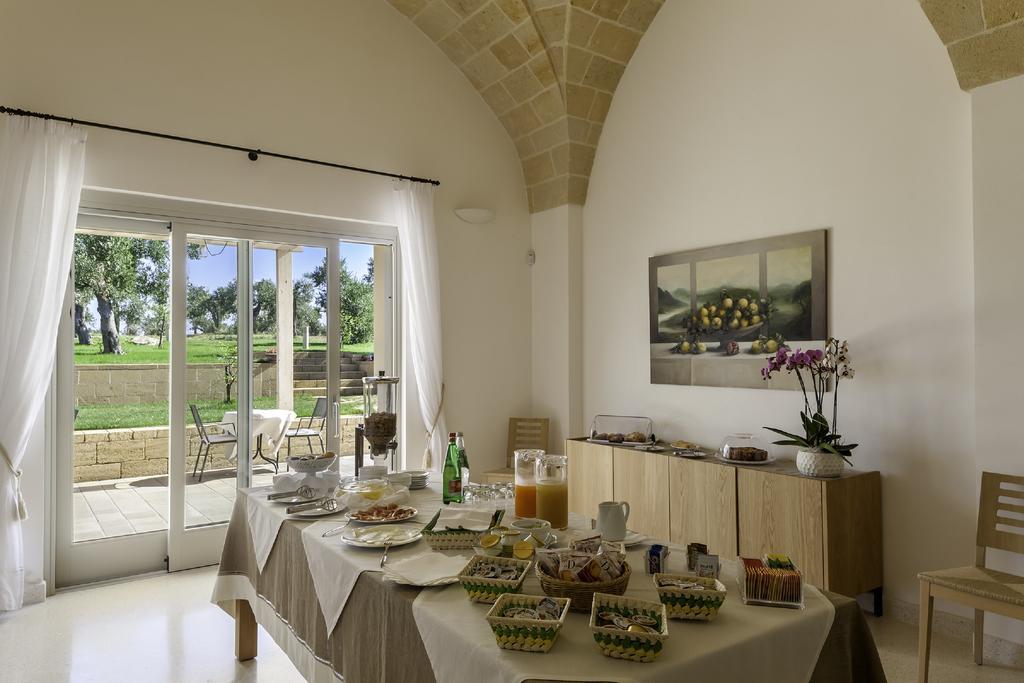 Tenuta Monticelli Bio Relais Алецио Екстериор снимка